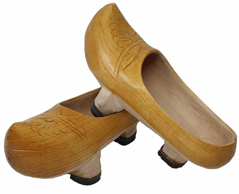 Madreña Tradicional Asturiana Blanca Madreña Tradicional Asturiana Blanca